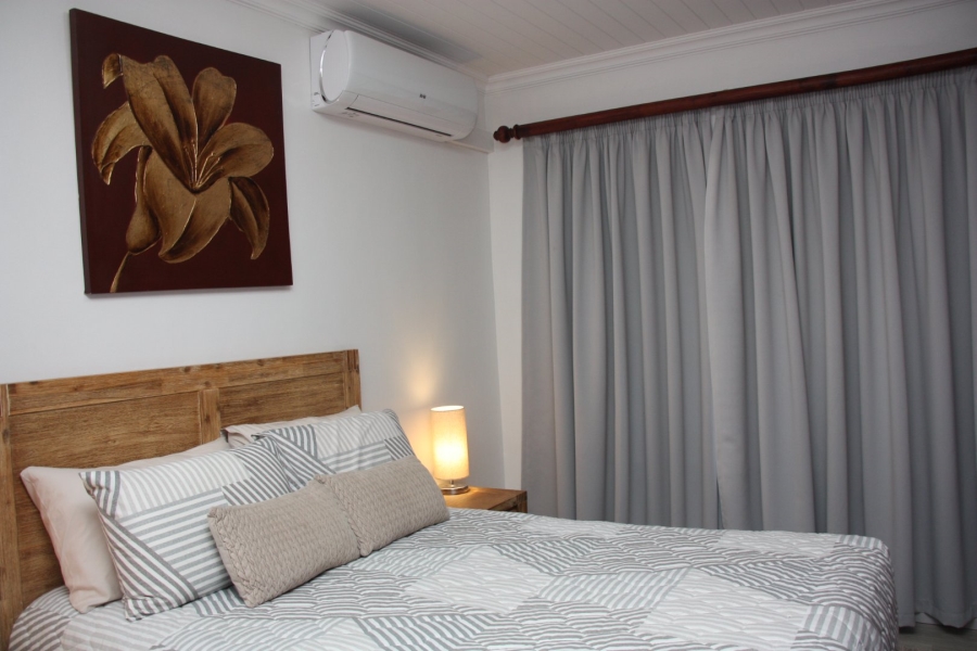 5 Bedroom Property for Sale in Langenhovenpark Free State